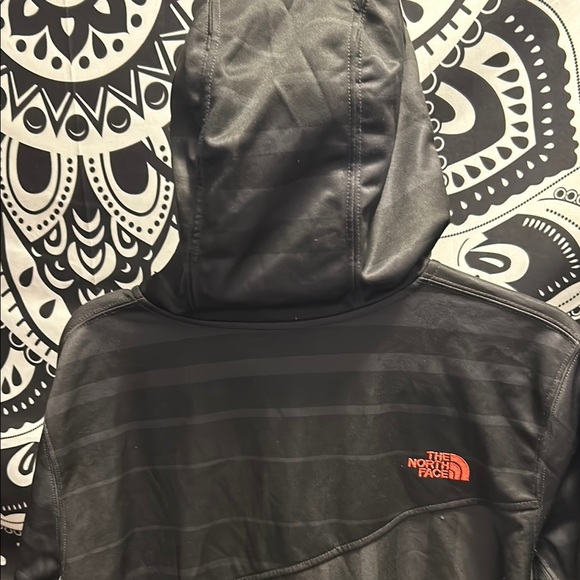 The North Face Black and Red Women's Hoodie - Picture 6 of 10